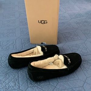UGG Ansley Charm Gem